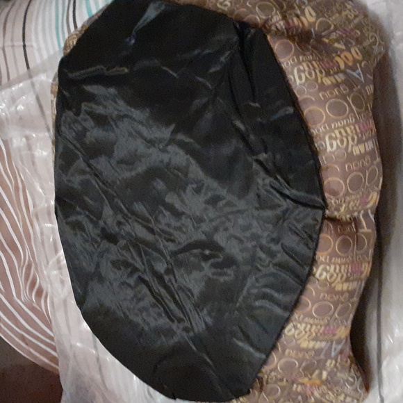 Doggie or cat bed - Picture 5 of 5